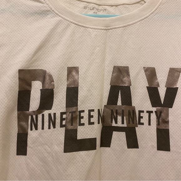 Brand new t-shirt by studiofit - Picture 3 of 6